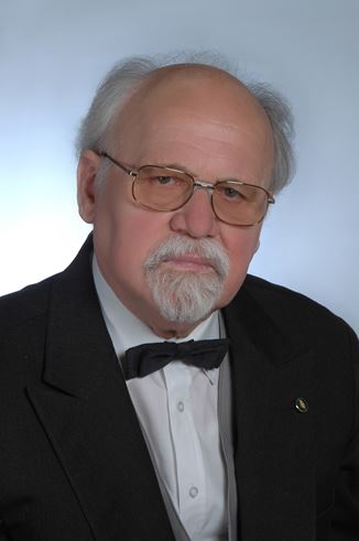 Dr. habil. Csandy Mikls 